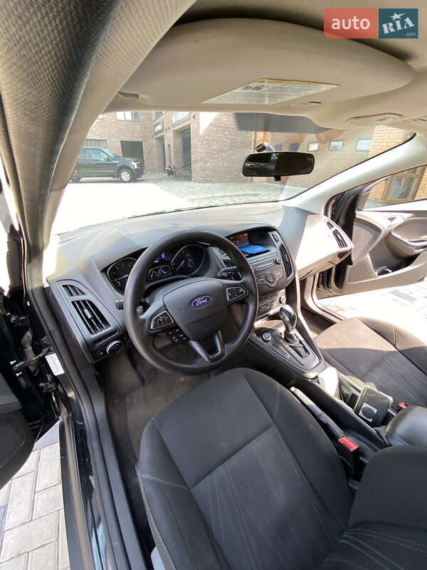 Седан Ford Focus 2015 в Ровно