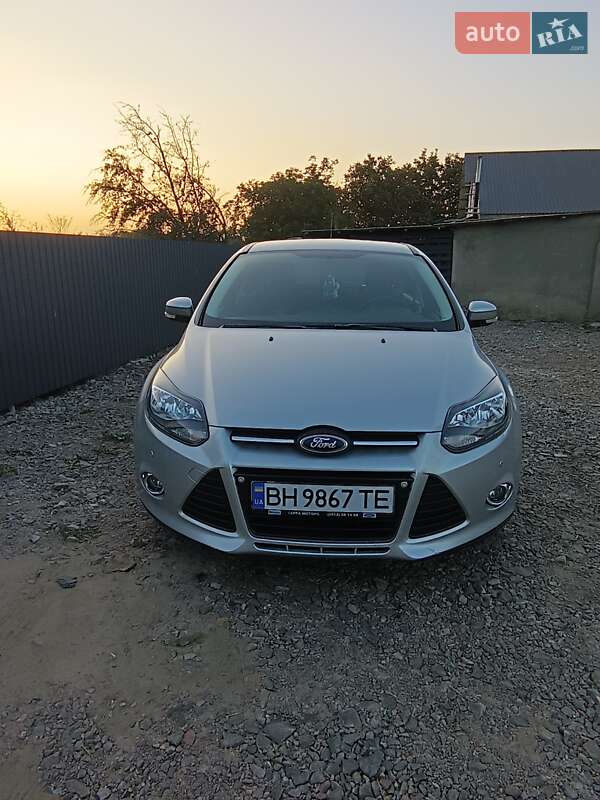 Седан Ford Focus 2013 в Николаеве фото 8 Седан Ford Focus 2013 в Николаеве