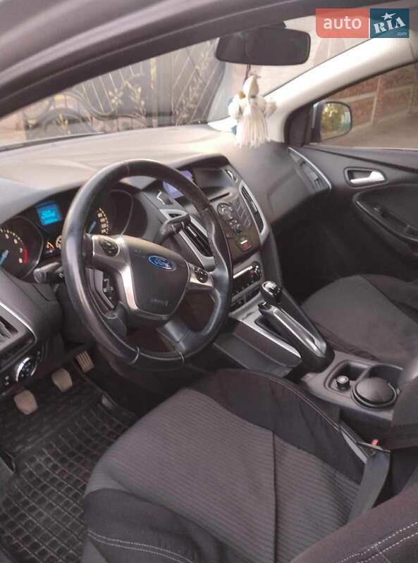 Седан Ford Focus 2013 в Николаеве фото 16 Седан Ford Focus 2013 в Николаеве