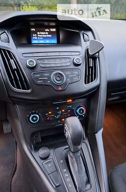 Хэтчбек Ford Focus 2018 в 