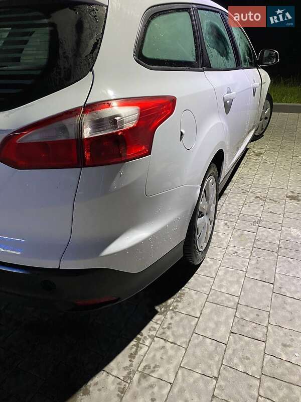 Универсал Ford Focus 2011 в Буске