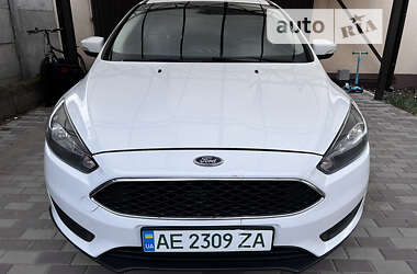 Хетчбек Ford Focus 2016 в Дніпрі