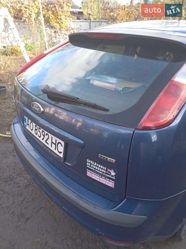 Хэтчбек Ford Focus 2006 в Тячеве фото 35 Хэтчбек Ford Focus 2006 в Тячеве