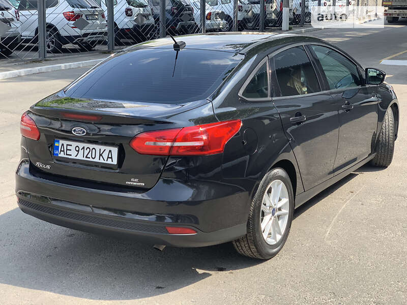 Седан Ford Focus 2015 в Днепре