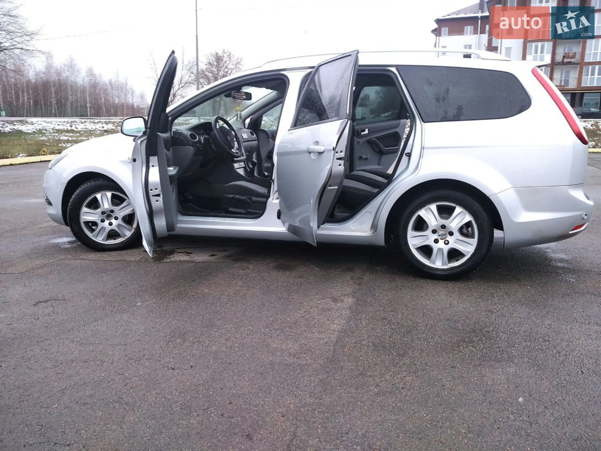 2010 Ford Focus - мініатюра 15