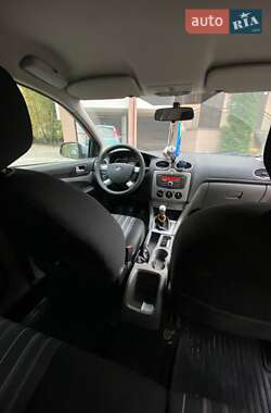 Универсал Ford Focus 2010 в 