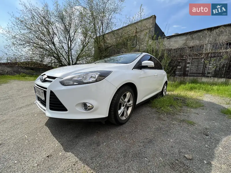 Ford Focus 2012 VIN WF0KXXGCBKCL43674 фото оголошення 4 з 61