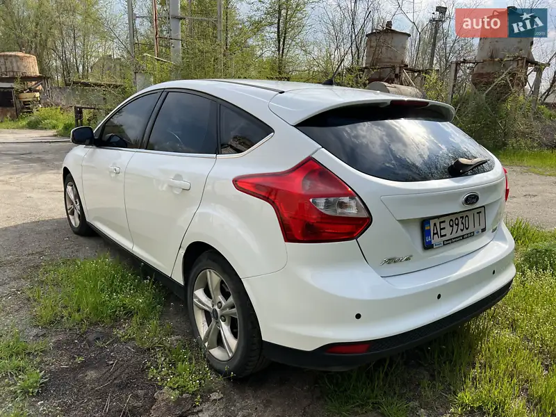 Ford Focus 2012 VIN WF0KXXGCBKCL43674 фото оголошення 5 з 61