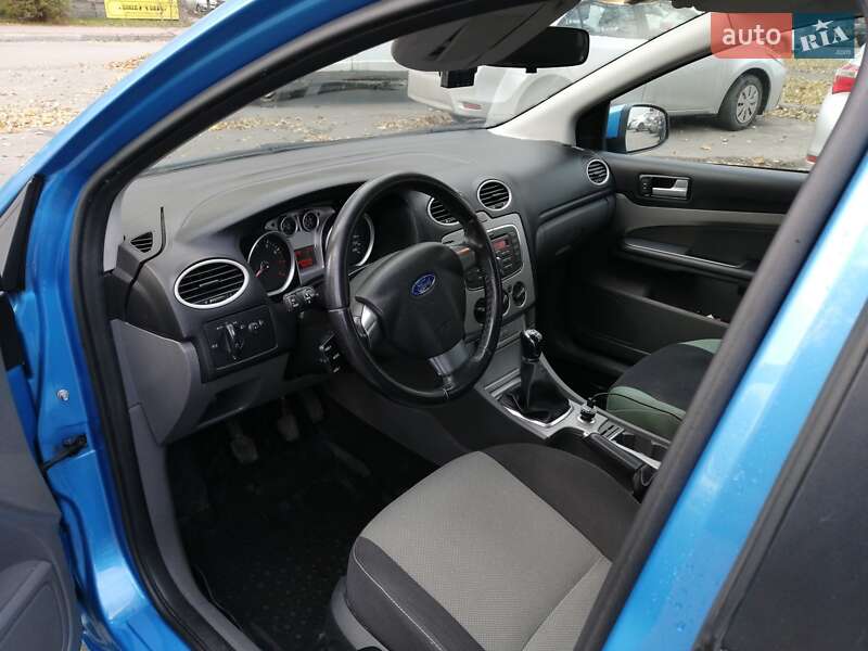 Хэтчбек Ford Focus 2010 в Киеве фото 9 Хэтчбек Ford Focus 2010 в Киеве