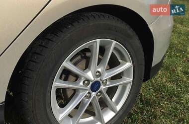 Хетчбек Ford Focus 2016 в Львові