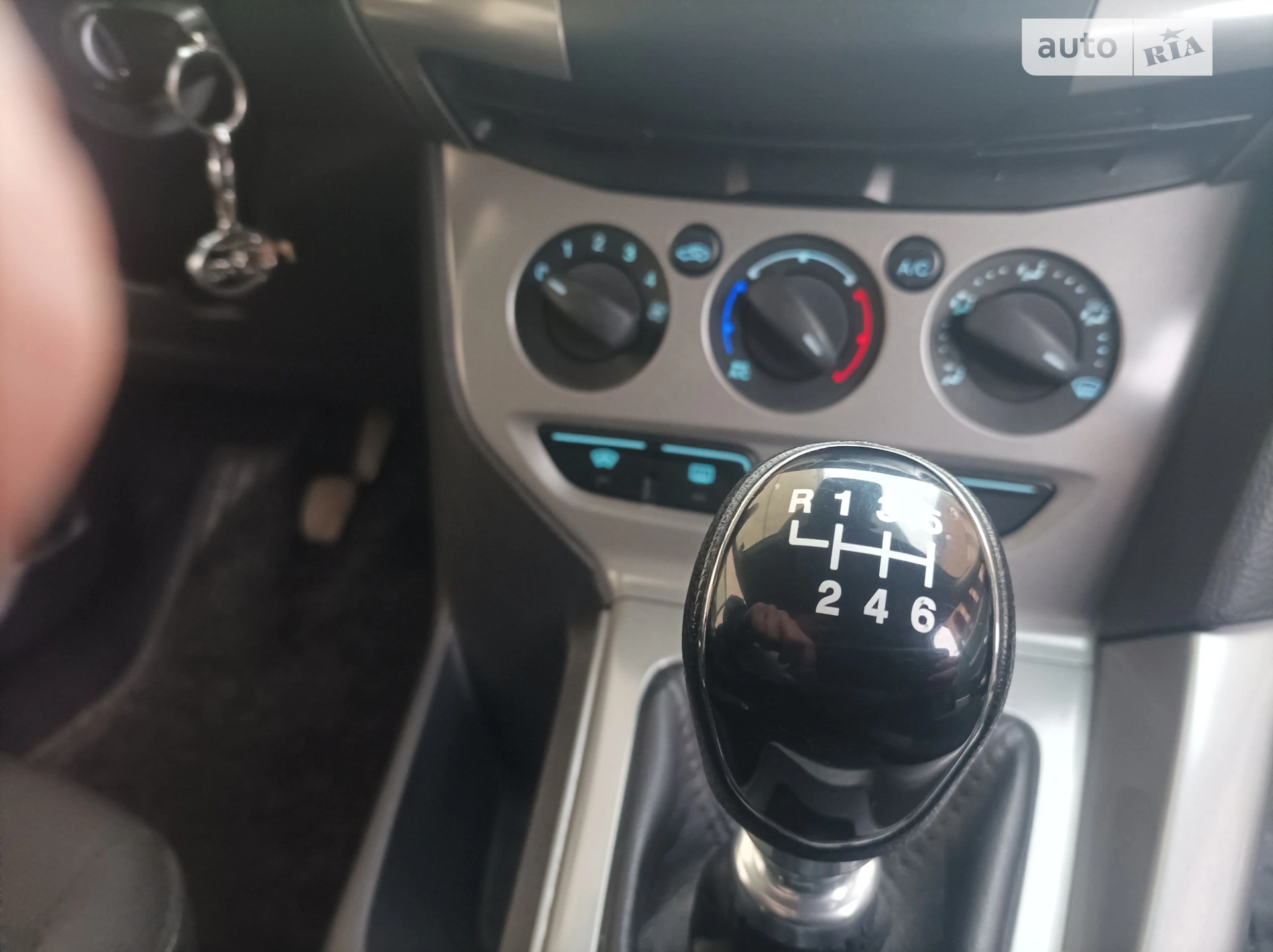 2011 Ford Focus - мініатюра 13