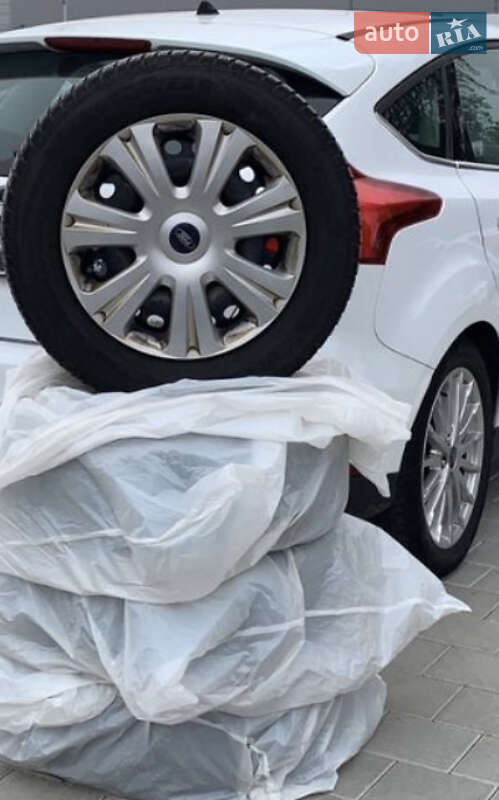 Хэтчбек Ford Focus 2015 в Виннице фото 19 Хэтчбек Ford Focus 2015 в Виннице