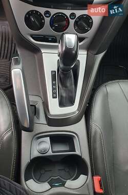 Седан Ford Focus 2012 в 