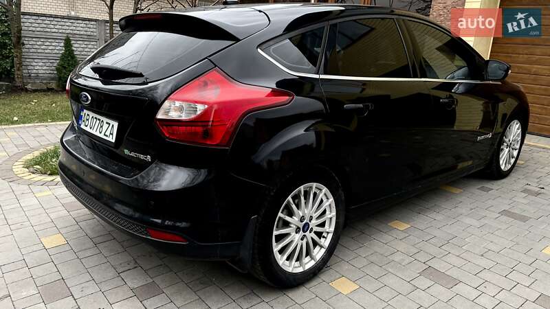 Хэтчбек Ford Focus 2013 в Калиновке