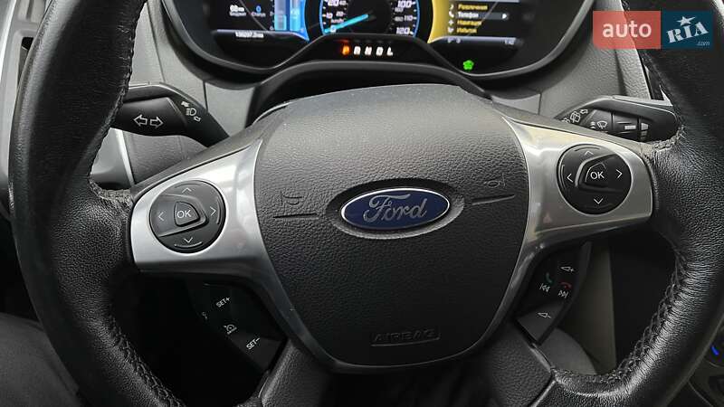 Хэтчбек Ford Focus 2013 в Калиновке