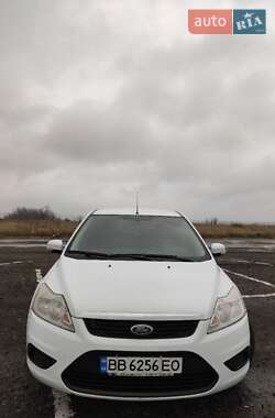 Хэтчбек Ford Focus 2011 в Ужгороде