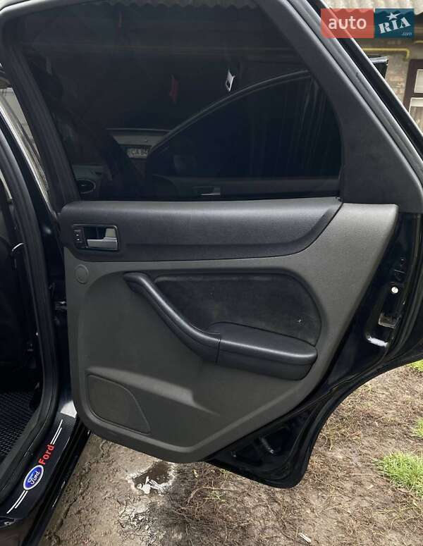Седан Ford Focus 2006 в Золотоноші