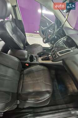 Хэтчбек Ford Focus 2014 в 