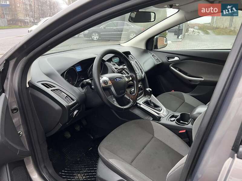 Универсал Ford Focus 2012 в Каменец-Подольском фото 3 Универсал Ford Focus 2012 в Каменец-Подольском