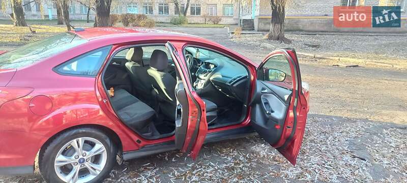 Седан Ford Focus 2013 в Кам'янському