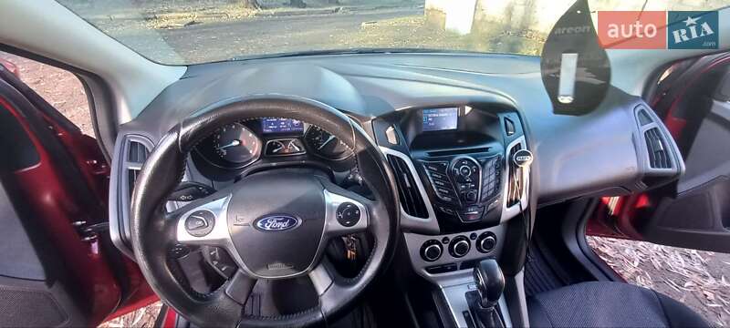 Седан Ford Focus 2013 в Кам'янському