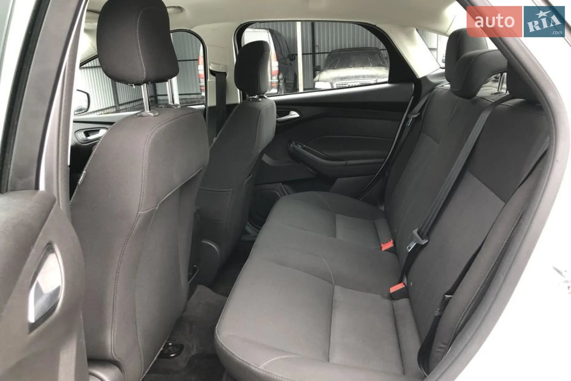 2018 Ford Focus - мініатюра 16