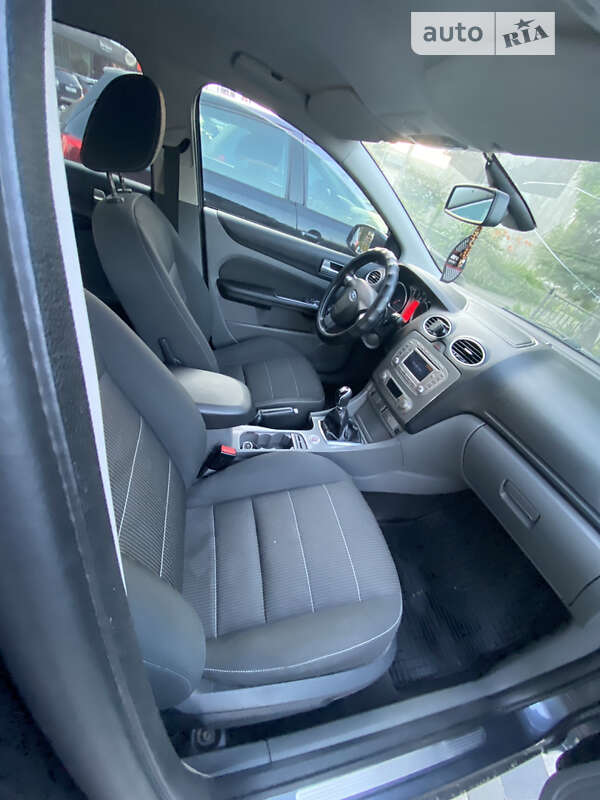 Універсал Ford Focus 2010 в Чернівцях фото 30 Універсал Ford Focus 2010 в Чернівцях