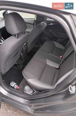 Седан Ford Focus 2014 в 