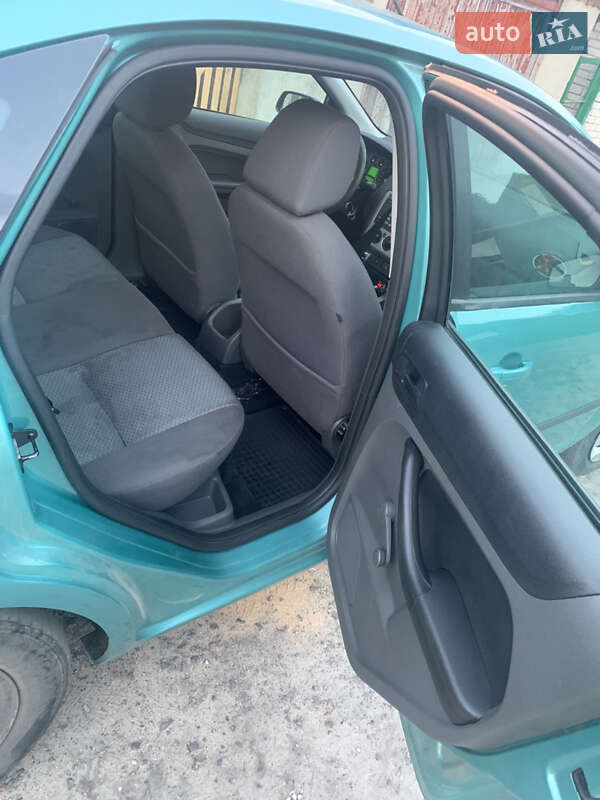 Хэтчбек Ford Focus 2007 в Маневичах
