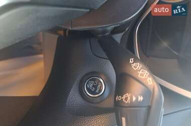 Хэтчбек Ford Focus 2013 в 