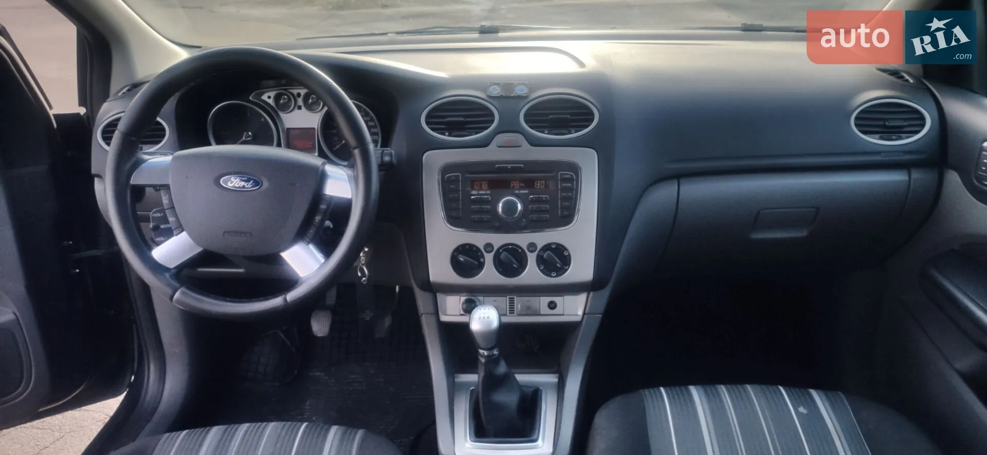 2010 Ford Focus - мініатюра 12