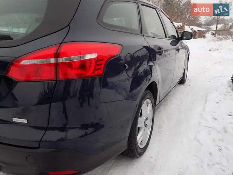Универсал Ford Focus 2015 в Жовкве