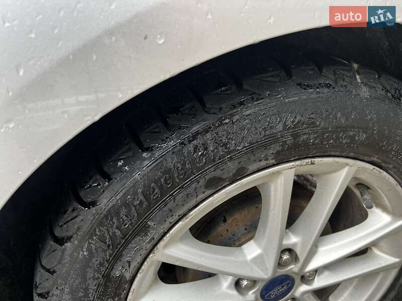 Седан Ford Focus 2016 в Львове