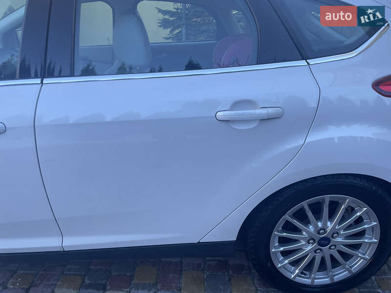 Хэтчбек Ford Focus 2014 в Львове фото 25 Хэтчбек Ford Focus 2014 в Львове