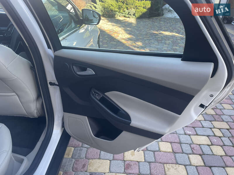 Хэтчбек Ford Focus 2014 в Львове фото 34 Хэтчбек Ford Focus 2014 в Львове