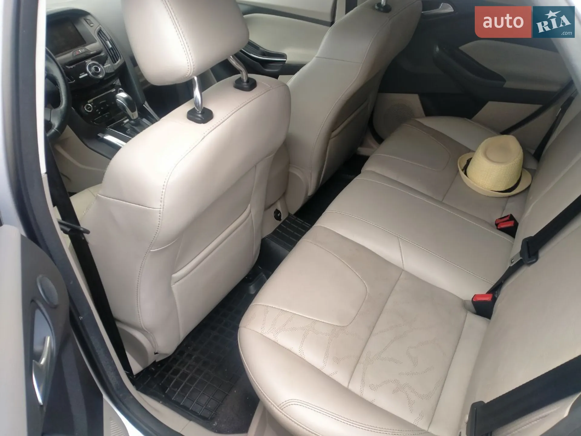 2012 Ford Focus - мініатюра 2