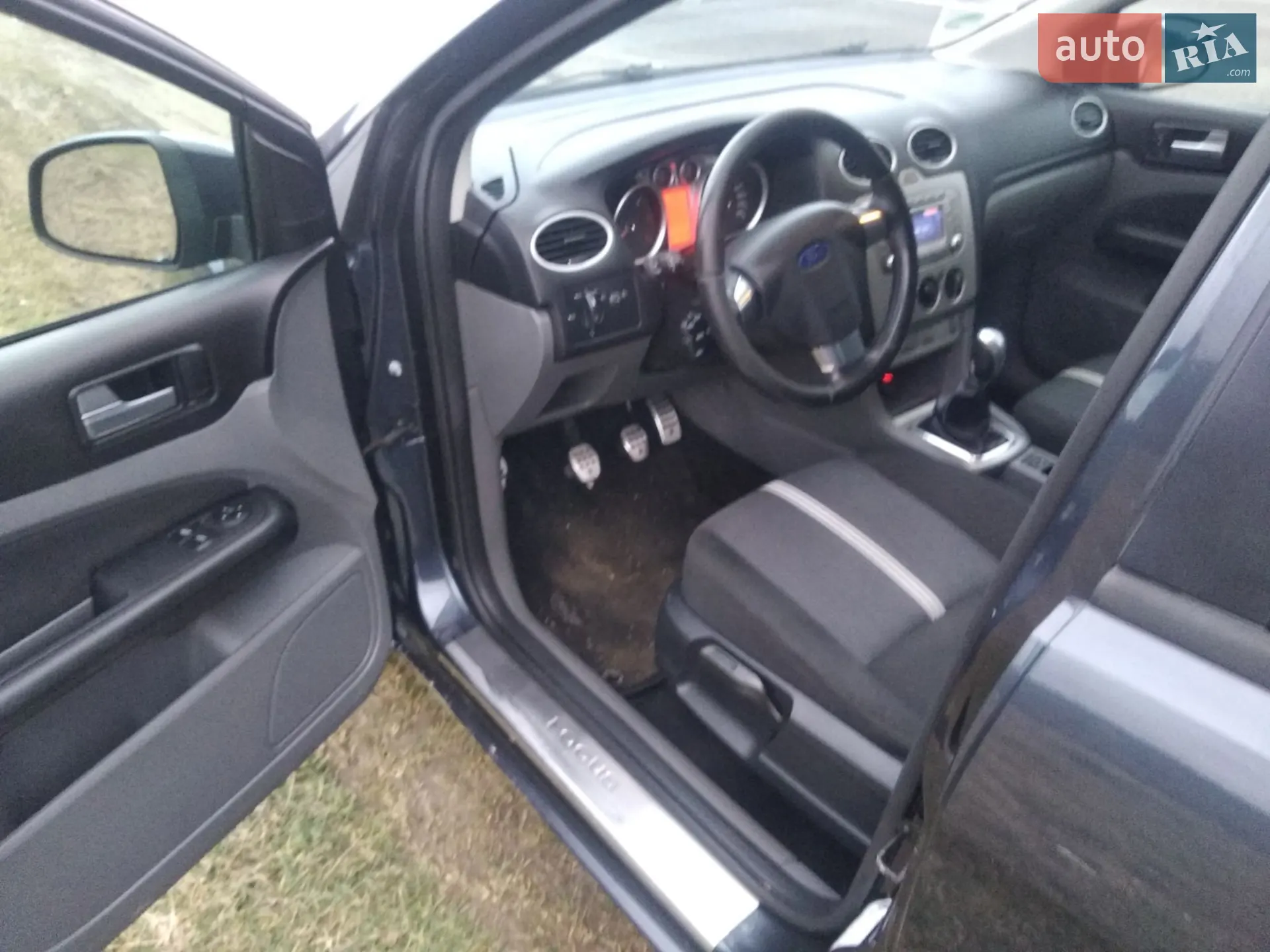 2010 Ford Focus - мініатюра 8