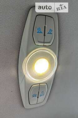 Хэтчбек Ford Focus 2011 в 