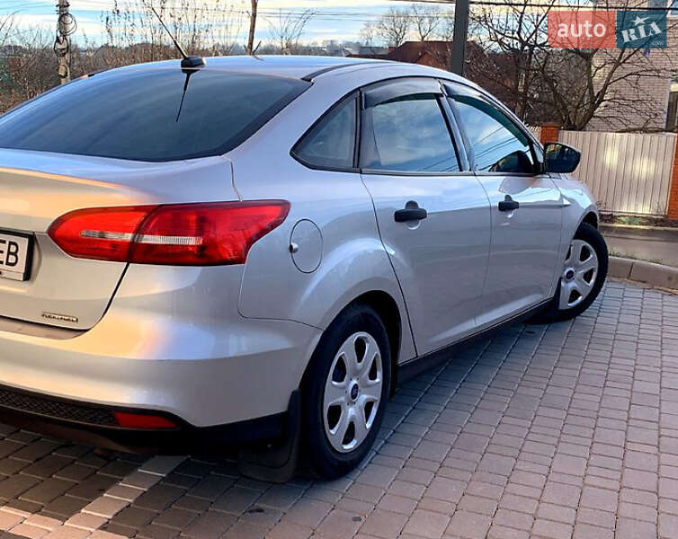 Седан Ford Focus 2015 в Жашкове