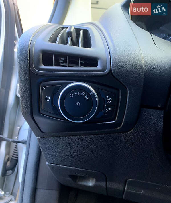 Седан Ford Focus 2015 в Жашкове