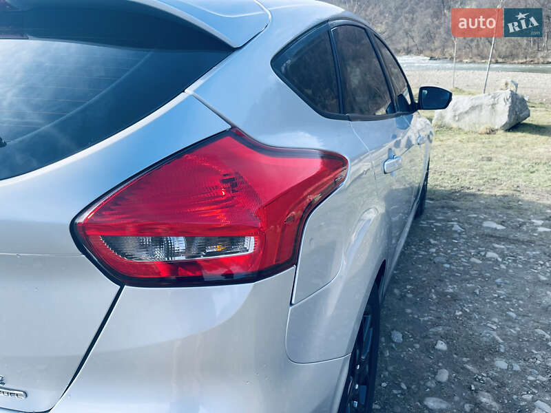 Хэтчбек Ford Focus 2016 в Долине