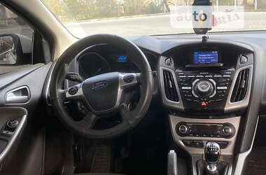 Универсал Ford Focus 2014 в 