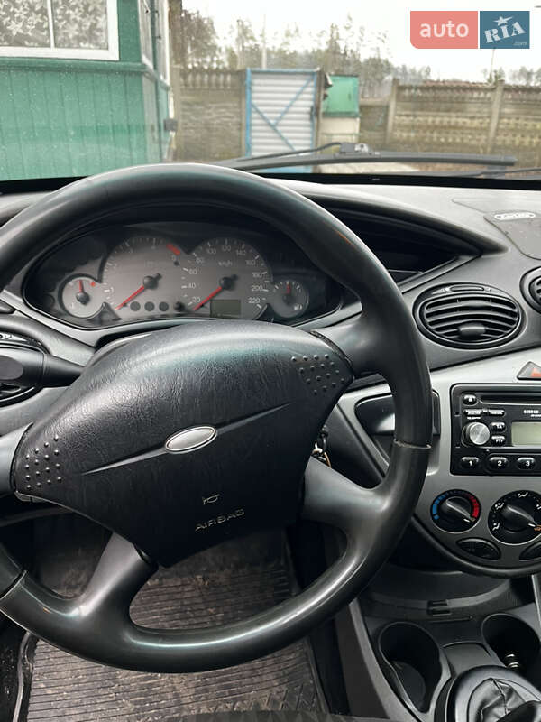 Универсал Ford Focus 2002 в Малине