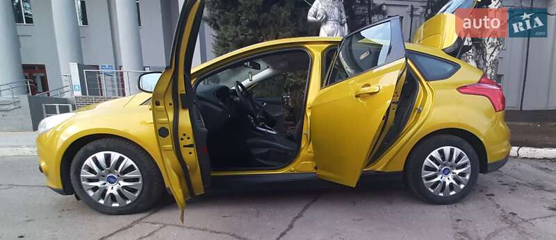 Хэтчбек Ford Focus 2011 в Харькове