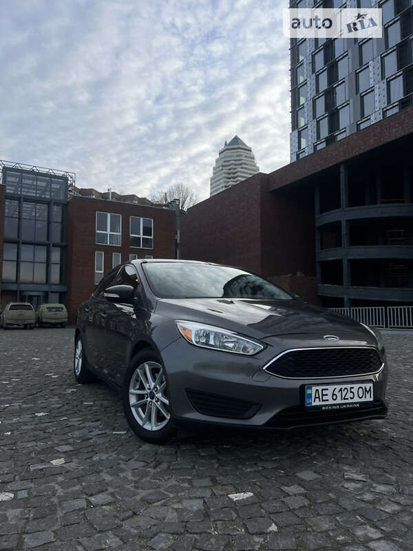 Седан Ford Focus 2015 в Дніпрі