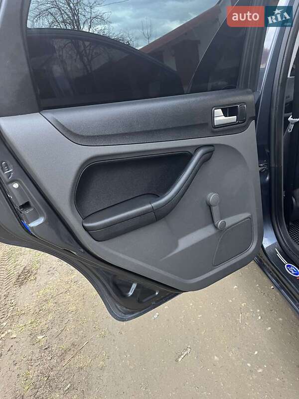 Универсал Ford Focus 2007 в Надворной