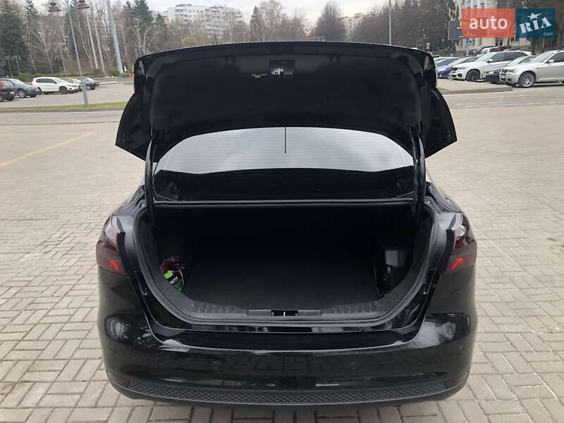 Седан Ford Focus 2017 в Ровно