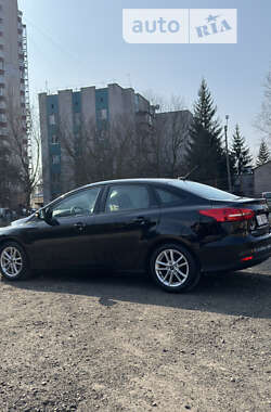 Седан Ford Focus 2016 в 