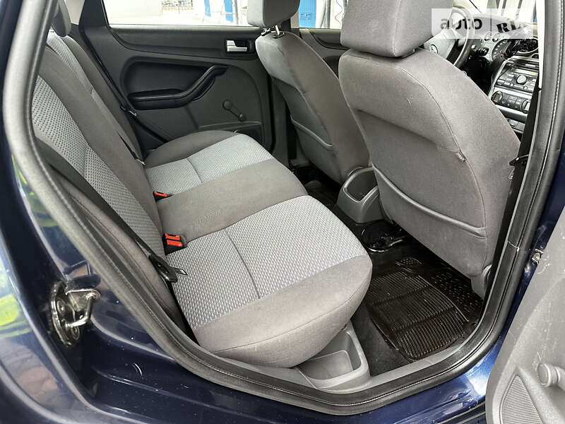 Универсал Ford Focus 2006 в Каменец-Подольском фото 11 Универсал Ford Focus 2006 в Каменец-Подольском