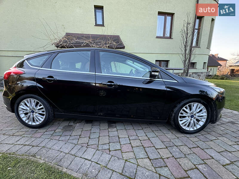 Хэтчбек Ford Focus 2015 в Рожнятове